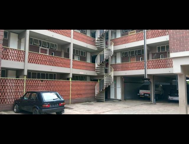 1 BEDROOM APARTMENT FOR SALE IN ARCADIA